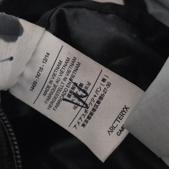 ARC'TERYX CIERZO 18 backpack black #1 Japan lmport Rare - Picture 11 of 11